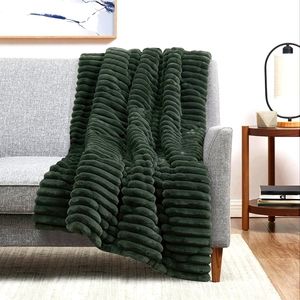 London Fog Textured Faux Fur Throw 50x60 "- Green